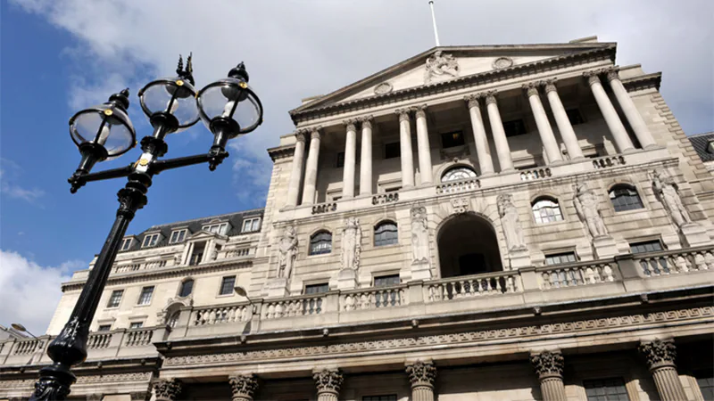 UK gilt yields are forecast to decline in 2025 despite recent surge